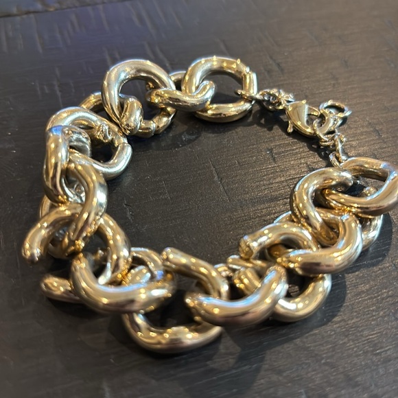 J. Crew Chunky Chain Link Gold Tone Bracelet Statement Piece - Picture 3 of 7